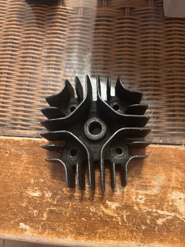 Cylinder head for suzuki - cylinder,